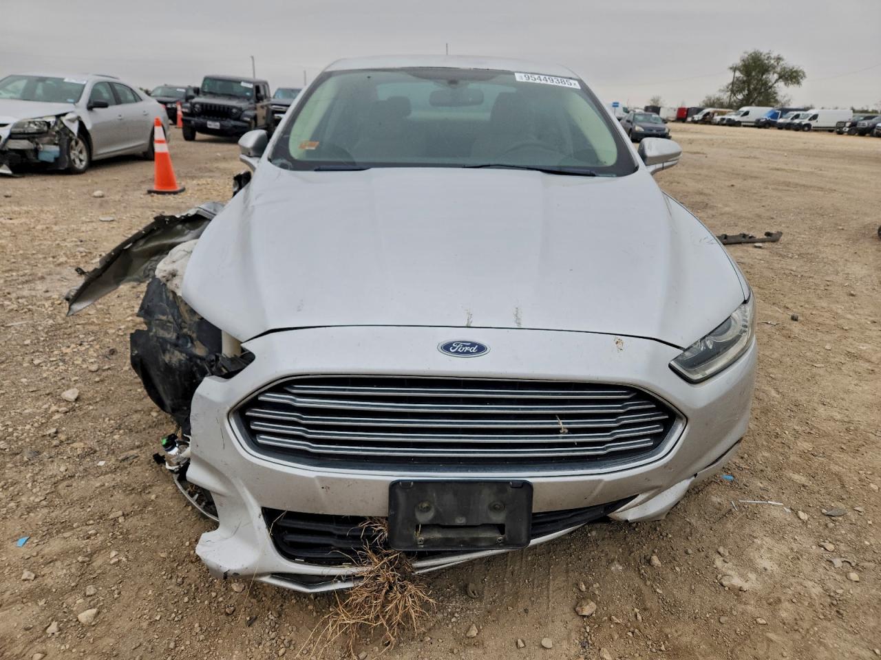 Ford Fusion Se Image 4