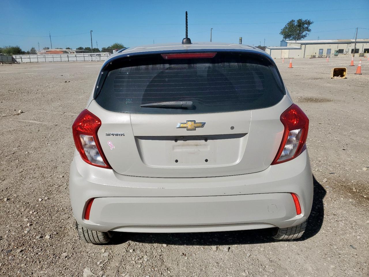 Chevrolet Spark Ls Image 5