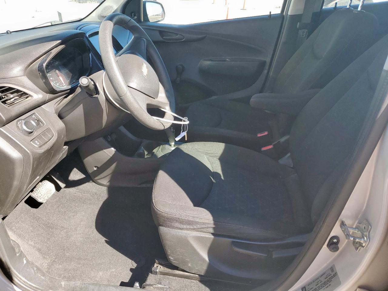 Chevrolet Spark Ls Image 10