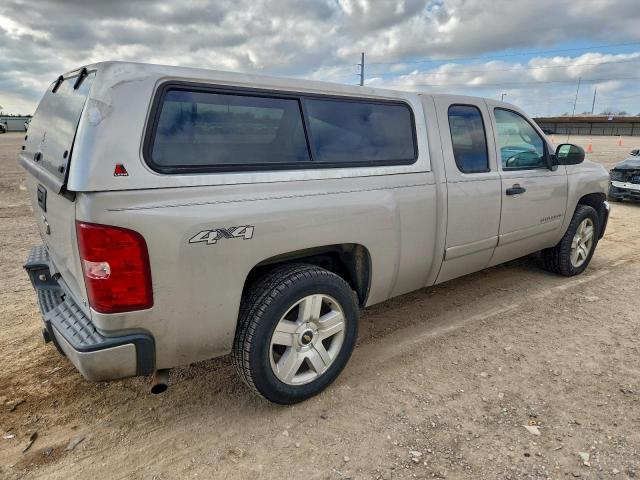 Chevrolet Silverado K1500 Image 6