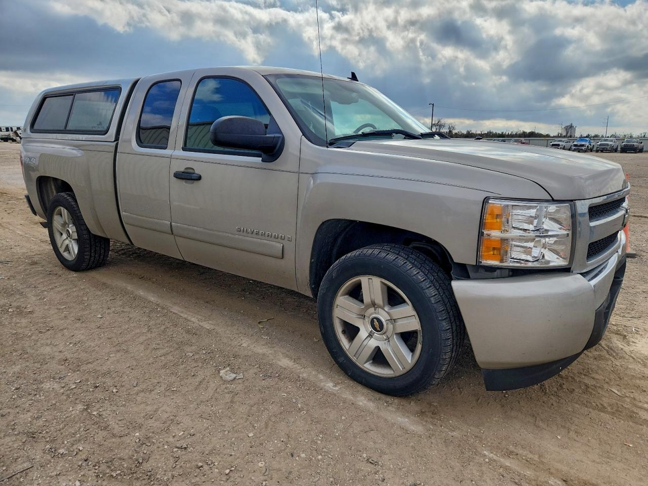 Chevrolet Silverado K1500 Image 7