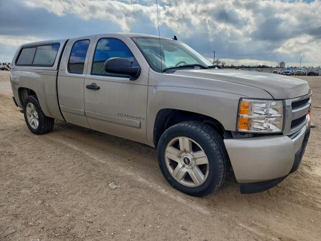 Chevrolet Silverado K1500 Image 7