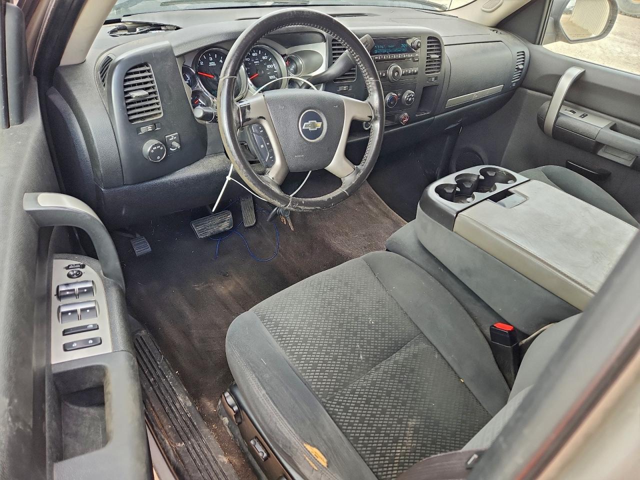 Chevrolet Silverado K1500 Image 11