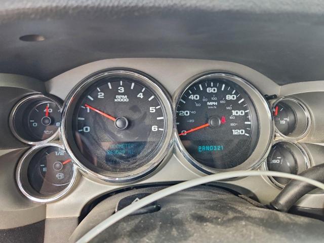 Chevrolet Silverado K1500 Image 2