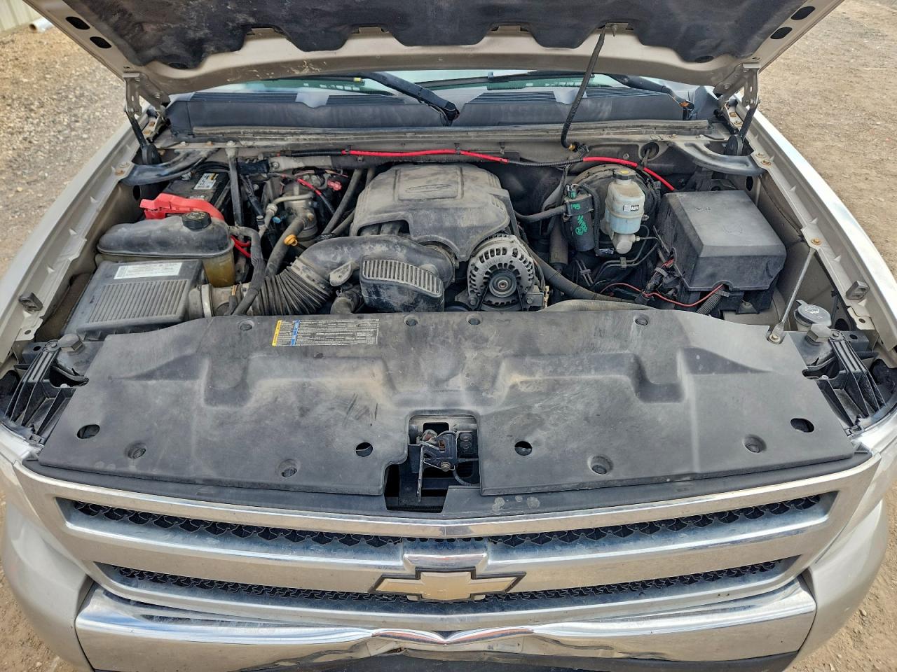 Chevrolet Silverado K1500 Image 3