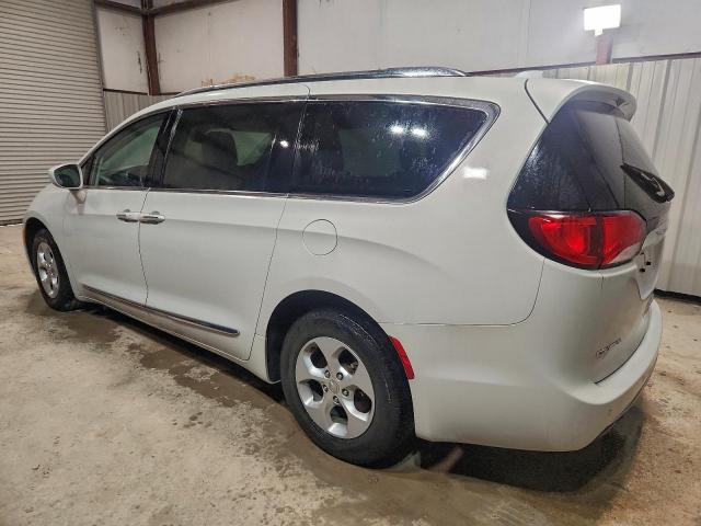 Chrysler Pacifica Touring L Plus Image 3