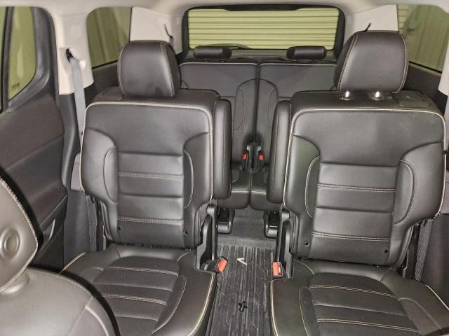 GMC Acadia Denali Image 7