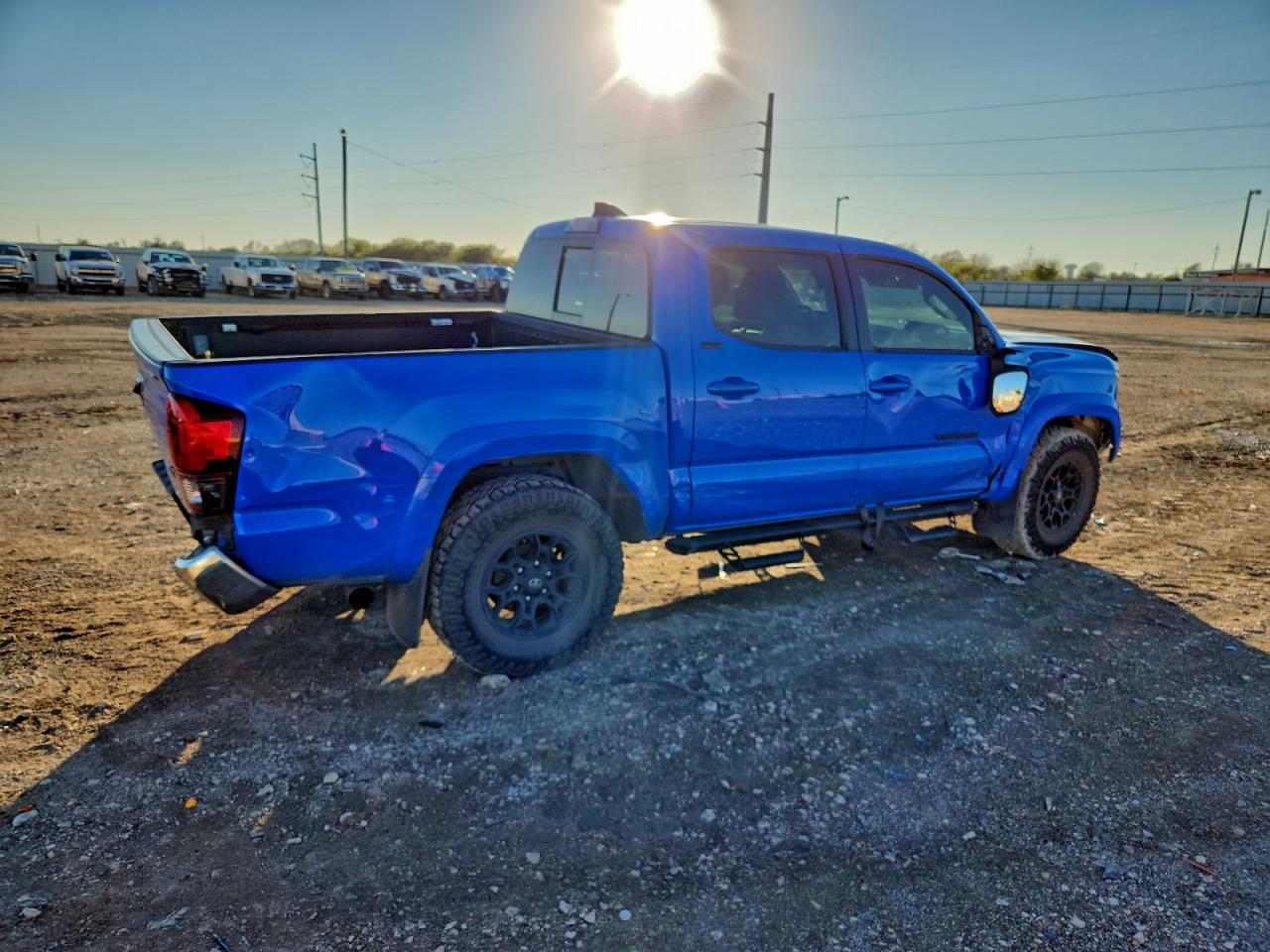 Toyota Tacoma Double Cab Image 11