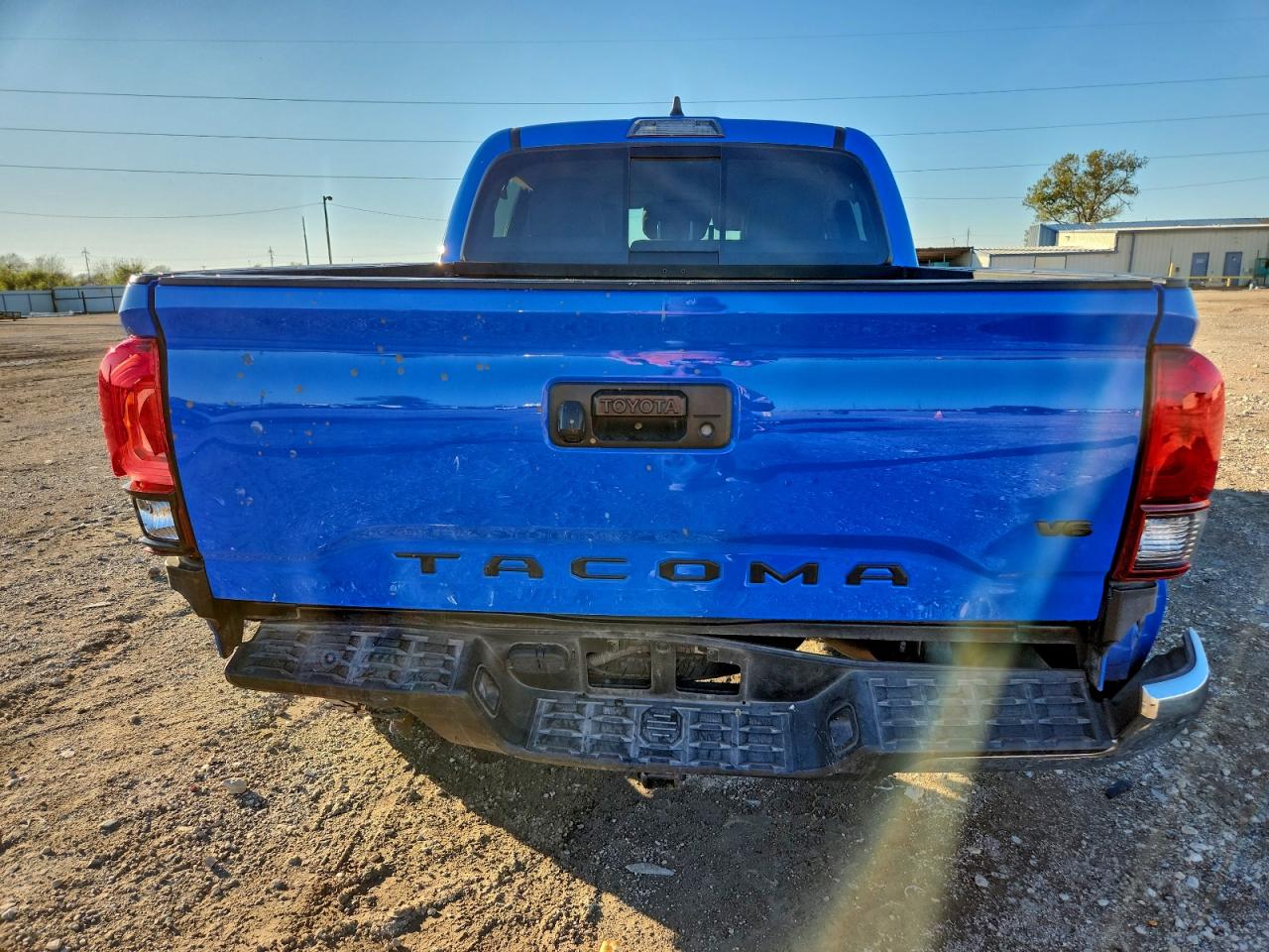 Toyota Tacoma Double Cab Image 4