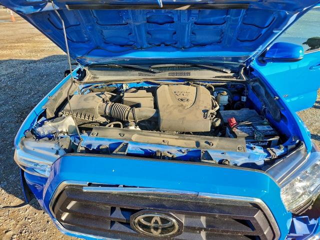 Toyota Tacoma Double Cab Image 12