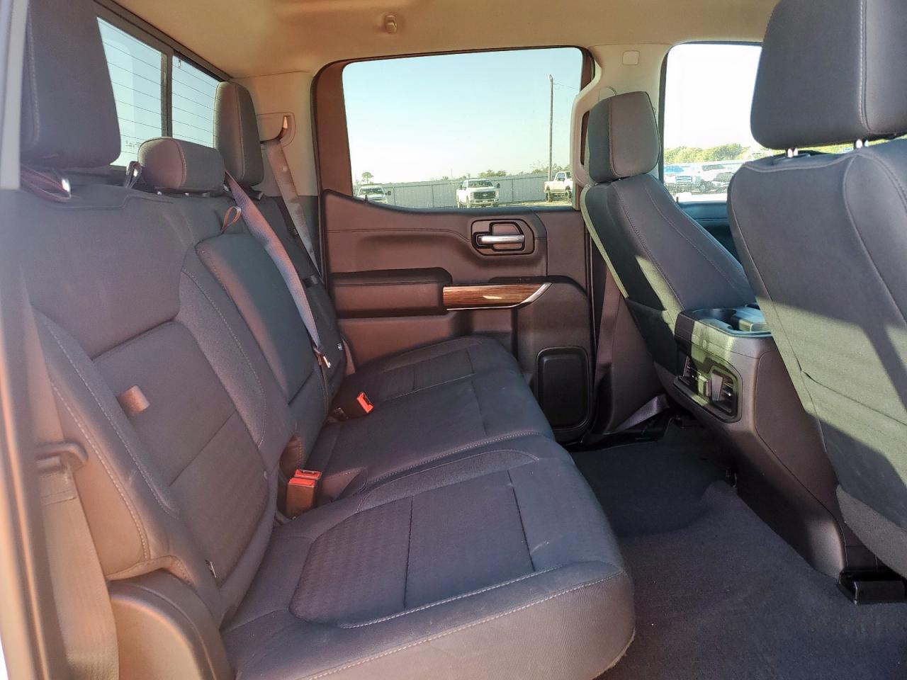 Chevrolet Silverado C1500 Rst Image 6