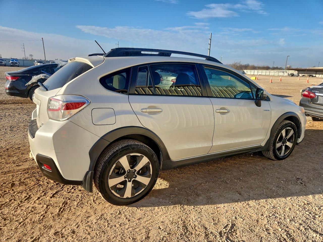 Subaru Xv 2.0i Hybrid Touring Image 3