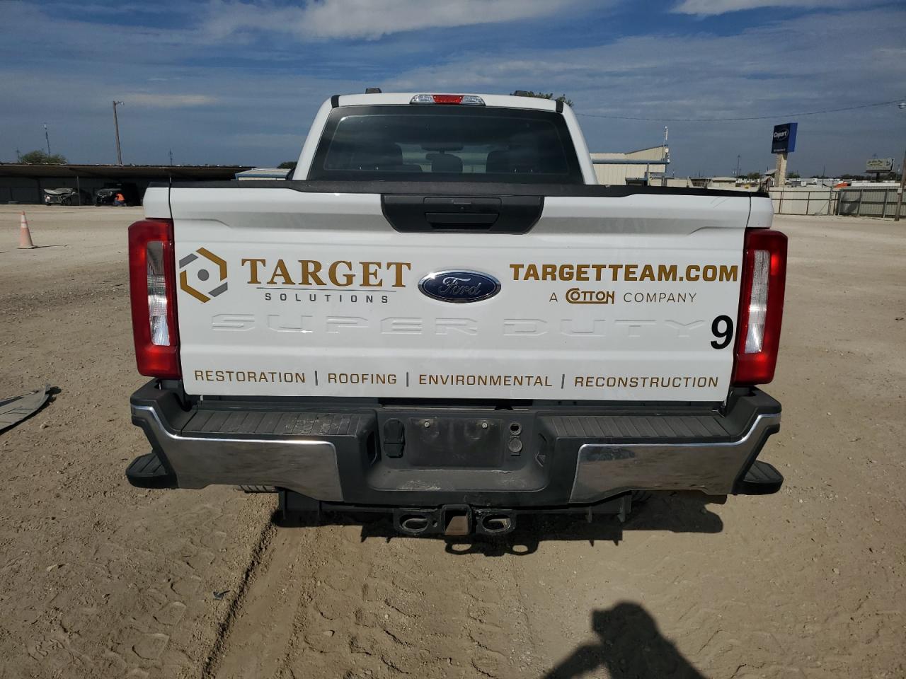 Ford F-250 Super Duty Image 3