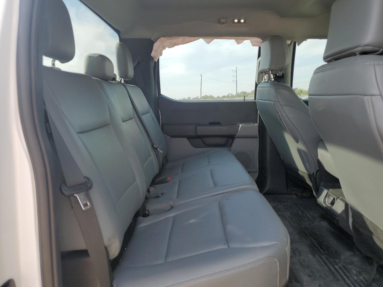 Ford F-250 Super Duty Image 7