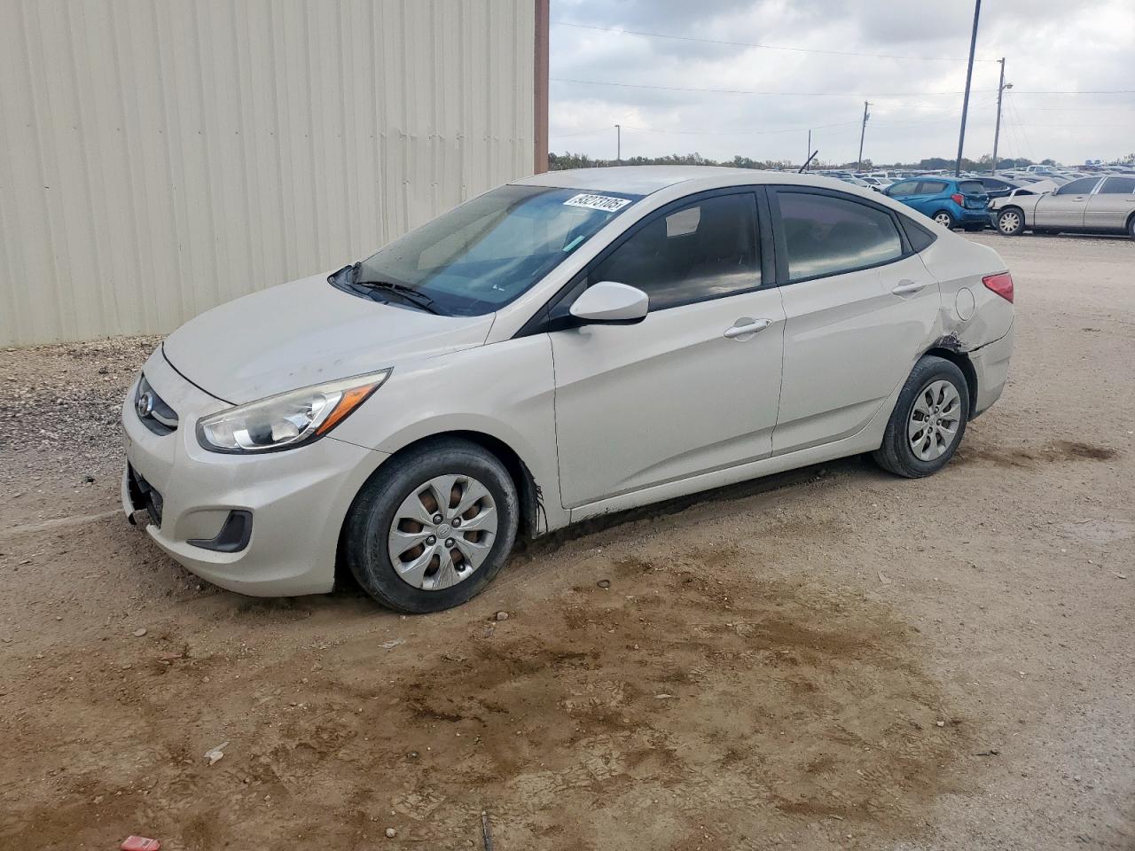 Hyundai ACCENT Se Image 1