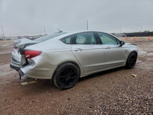 Ford Fusion Se Image 2