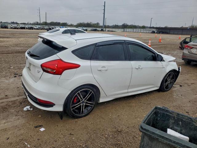 Ford Focus St Image 7