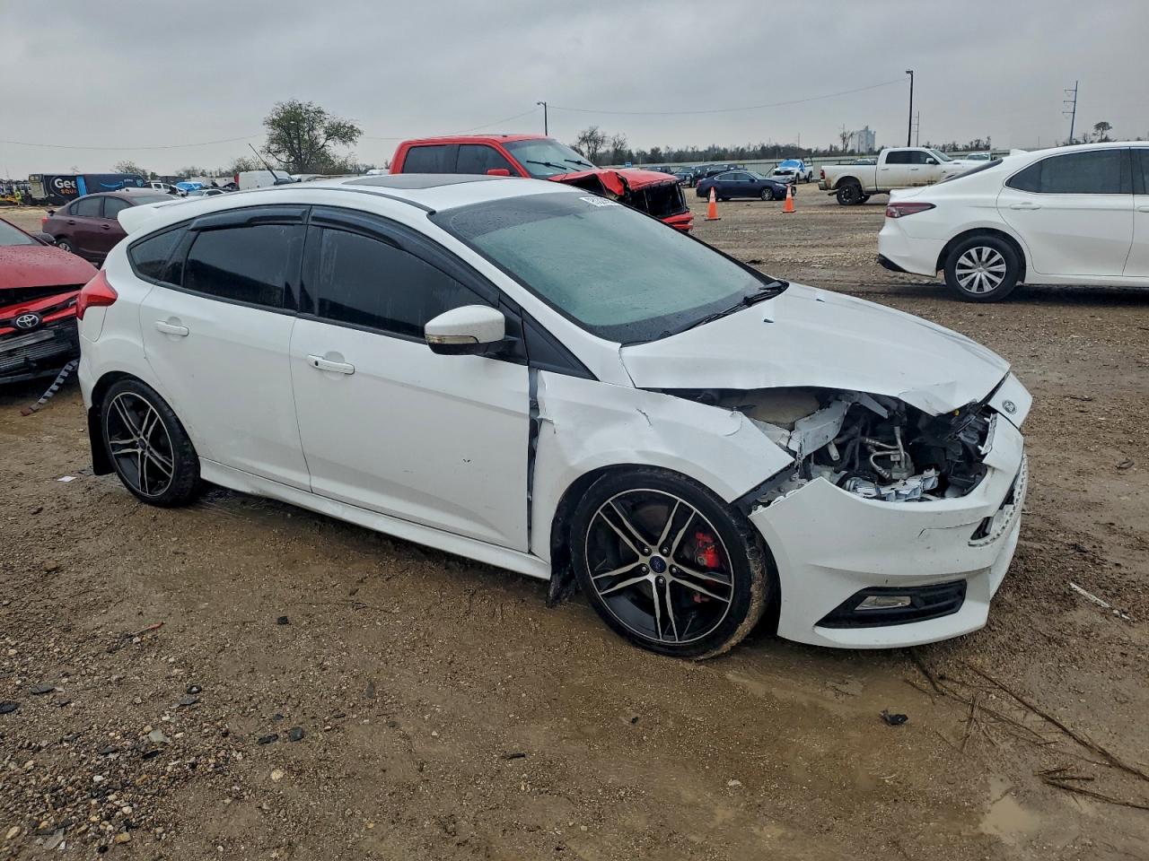 Ford Focus St Image 3