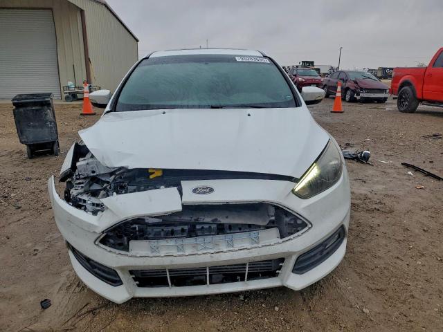 Ford Focus St Image 4