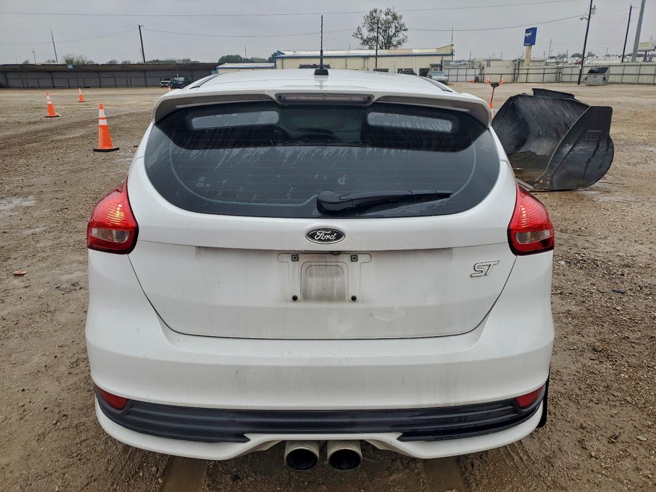 Ford Focus St Image 5