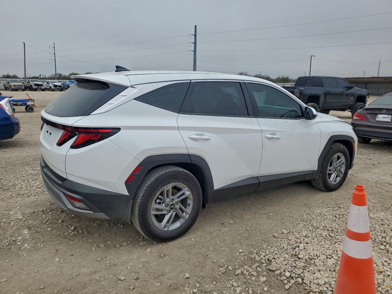 Hyundai TUCSON Se Image 3
