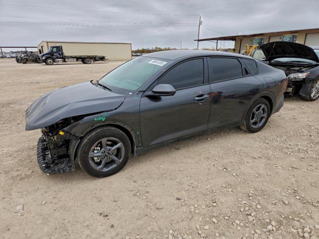  Salvage Kia K4 Lx