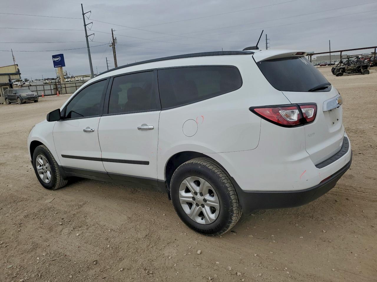 Chevrolet Traverse Ls Image 2