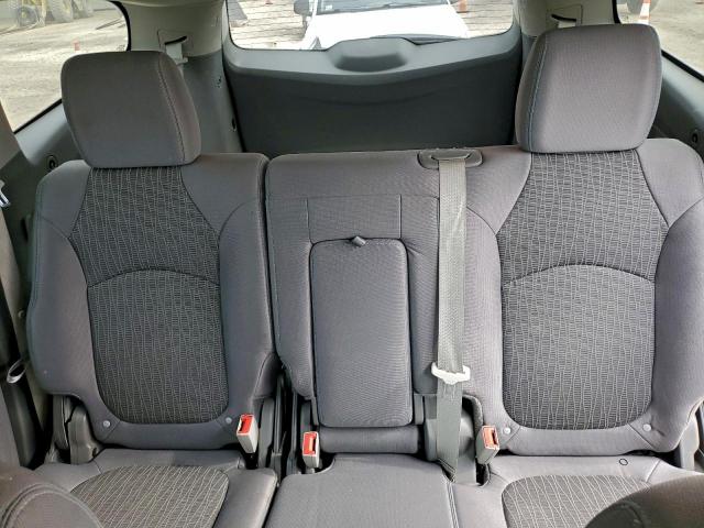 Chevrolet Traverse Ls Image 8