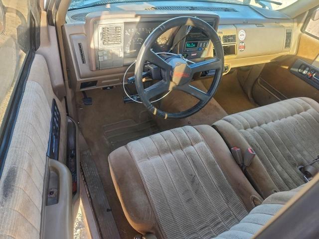 Chevrolet Silverado C1500 Image 3