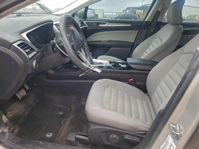 Ford Fusion S Image 5