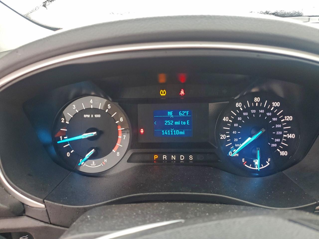 Ford Fusion S Image 6