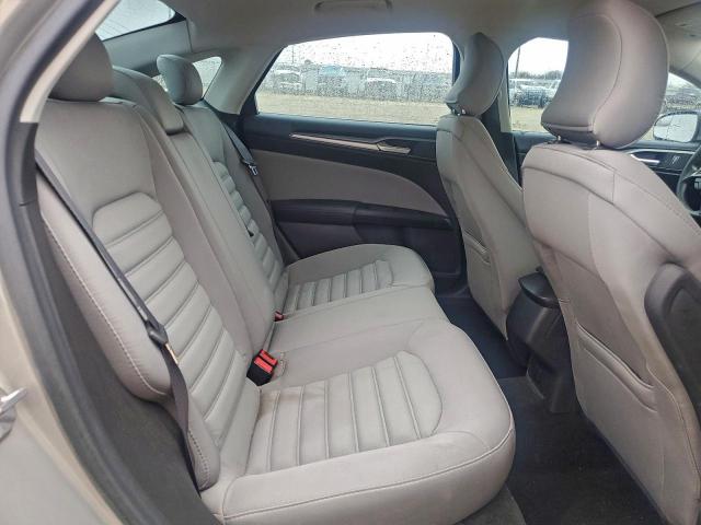 Ford Fusion S Image 9