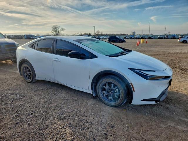 Toyota Prius Le Image 2