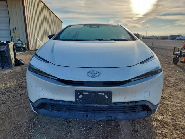 Toyota Prius Le Image 5