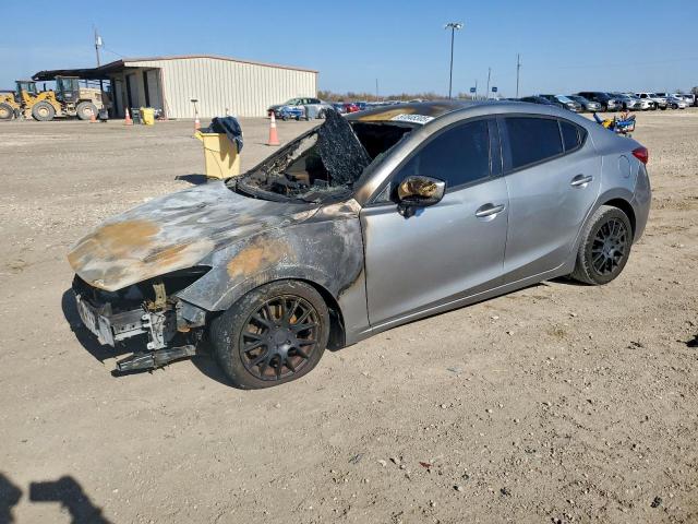  Salvage Mazda 3