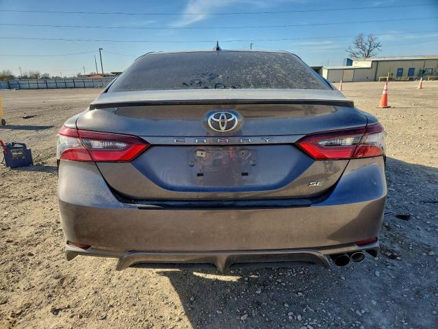 Toyota Camry Se Night Shade Image 12