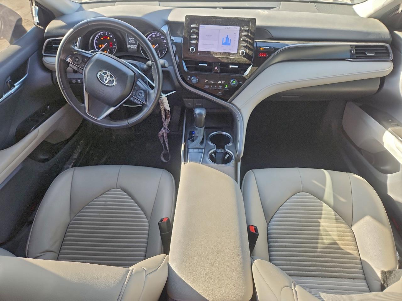 Toyota Camry Se Night Shade Image 6