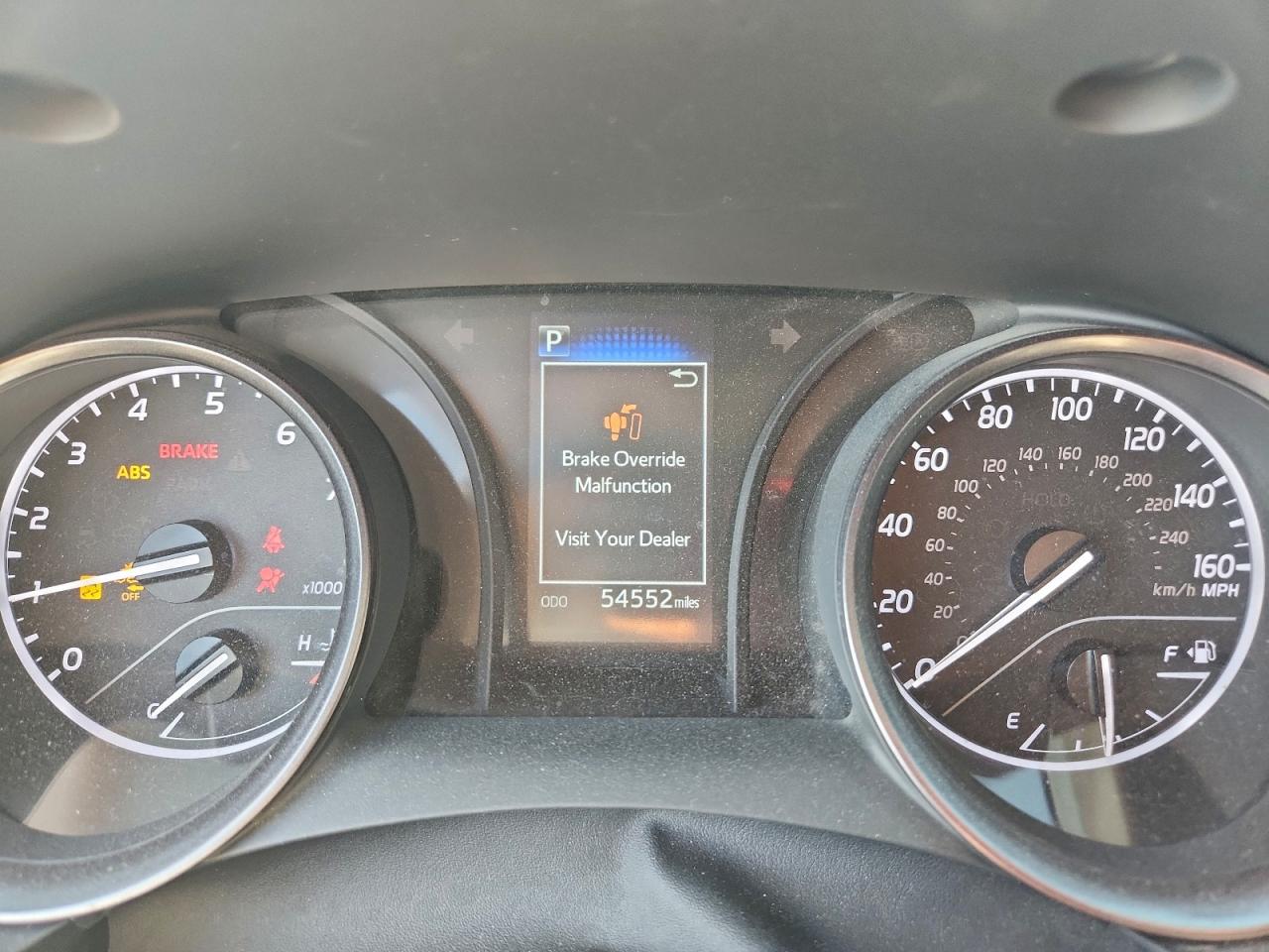 Toyota Camry Se Night Shade Image 9