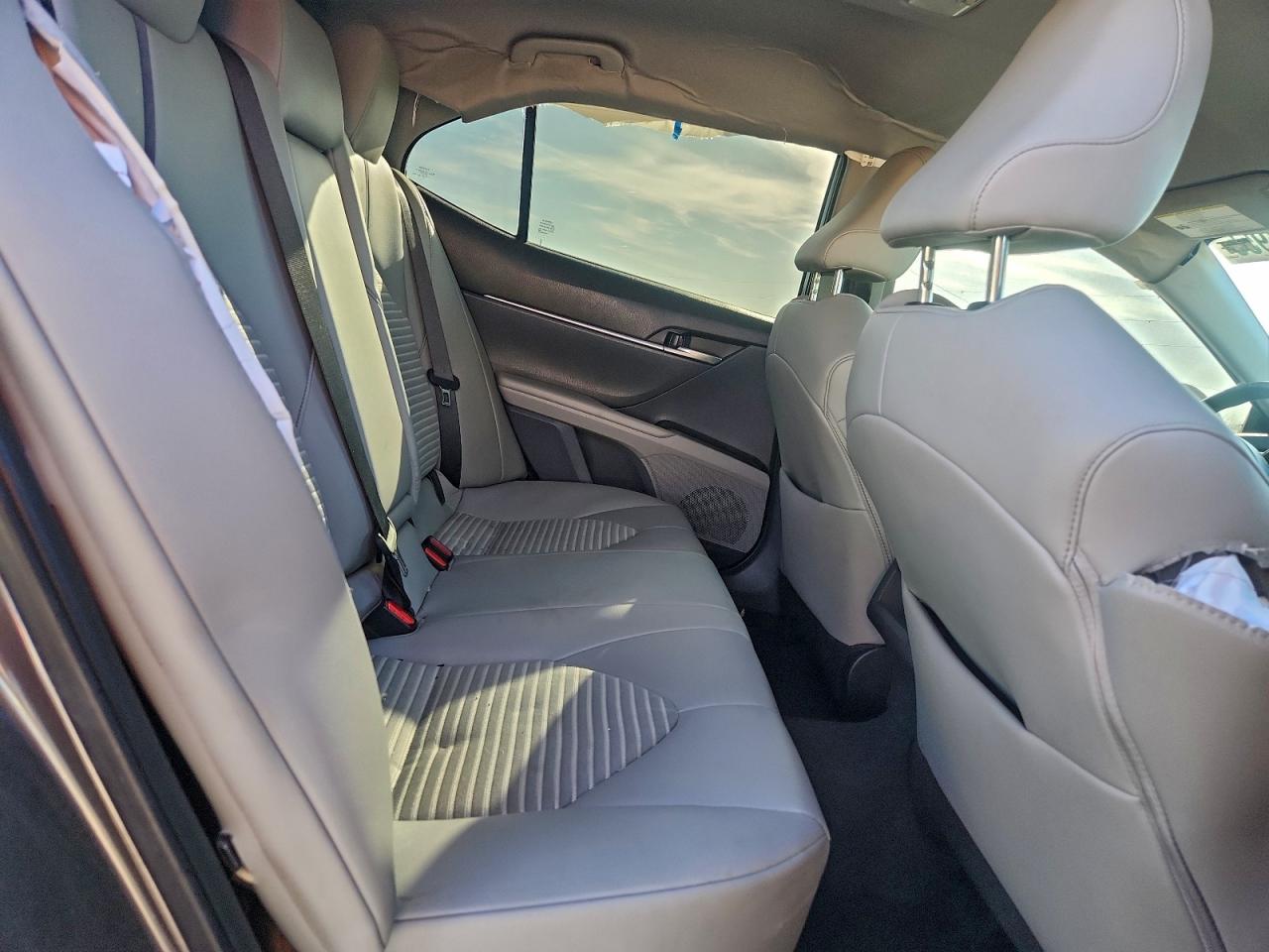 Toyota Camry Se Night Shade Image 11