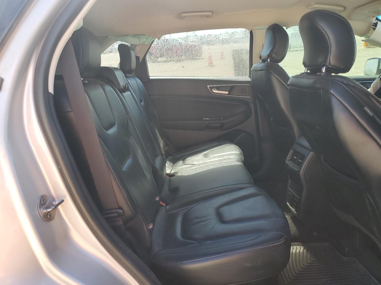 Ford Edge Titanium Image 13