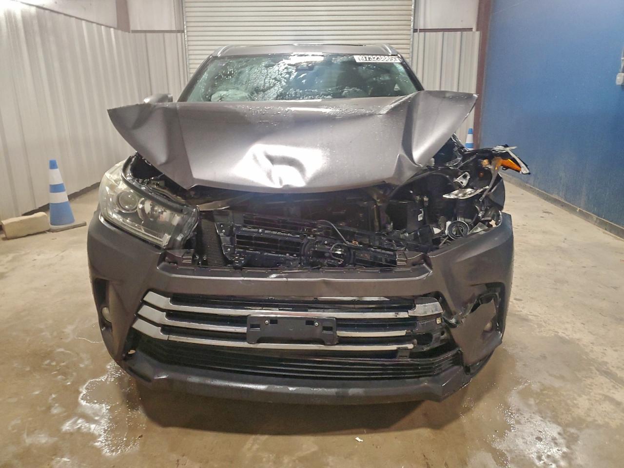 Toyota Highlander Limited Image 4