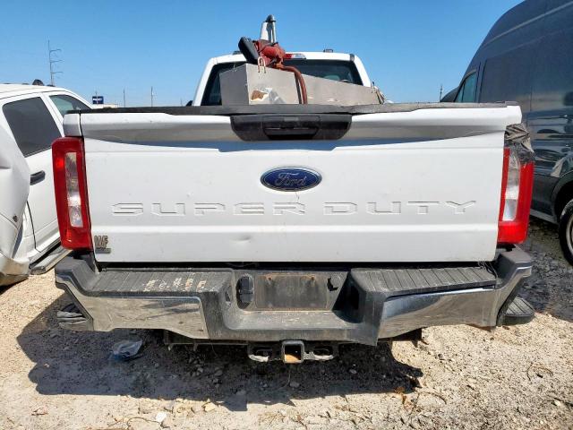 Ford F-250 Super Duty Image 8