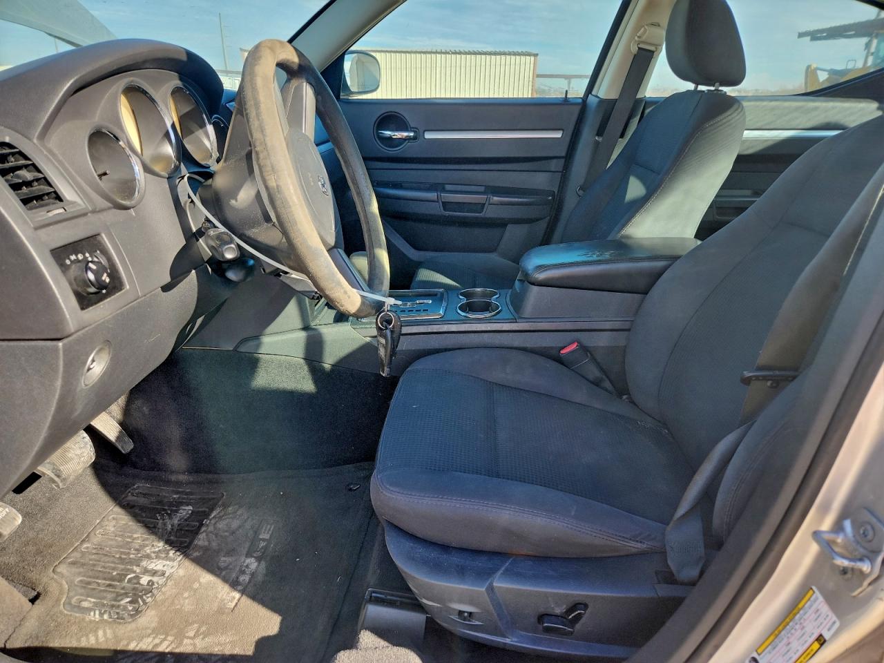 Dodge Charger Sxt Image 2