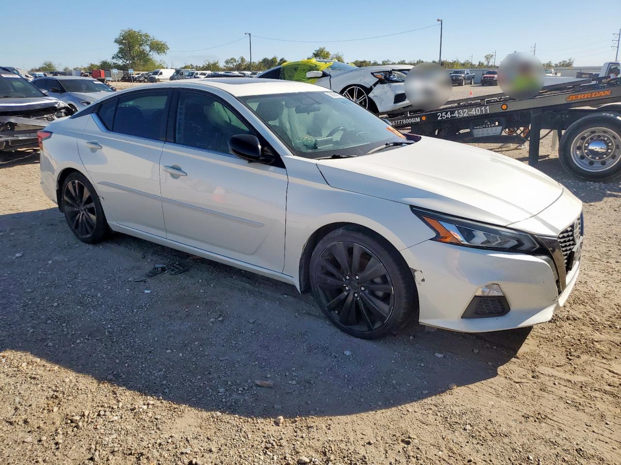 Nissan Altima Sr Image 3