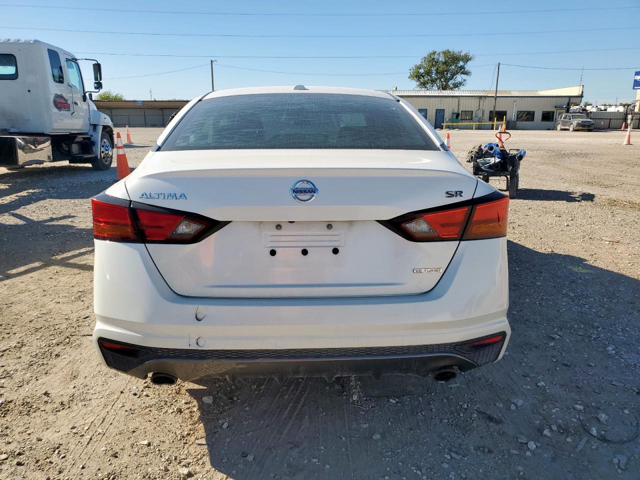 Nissan Altima Sr Image 10