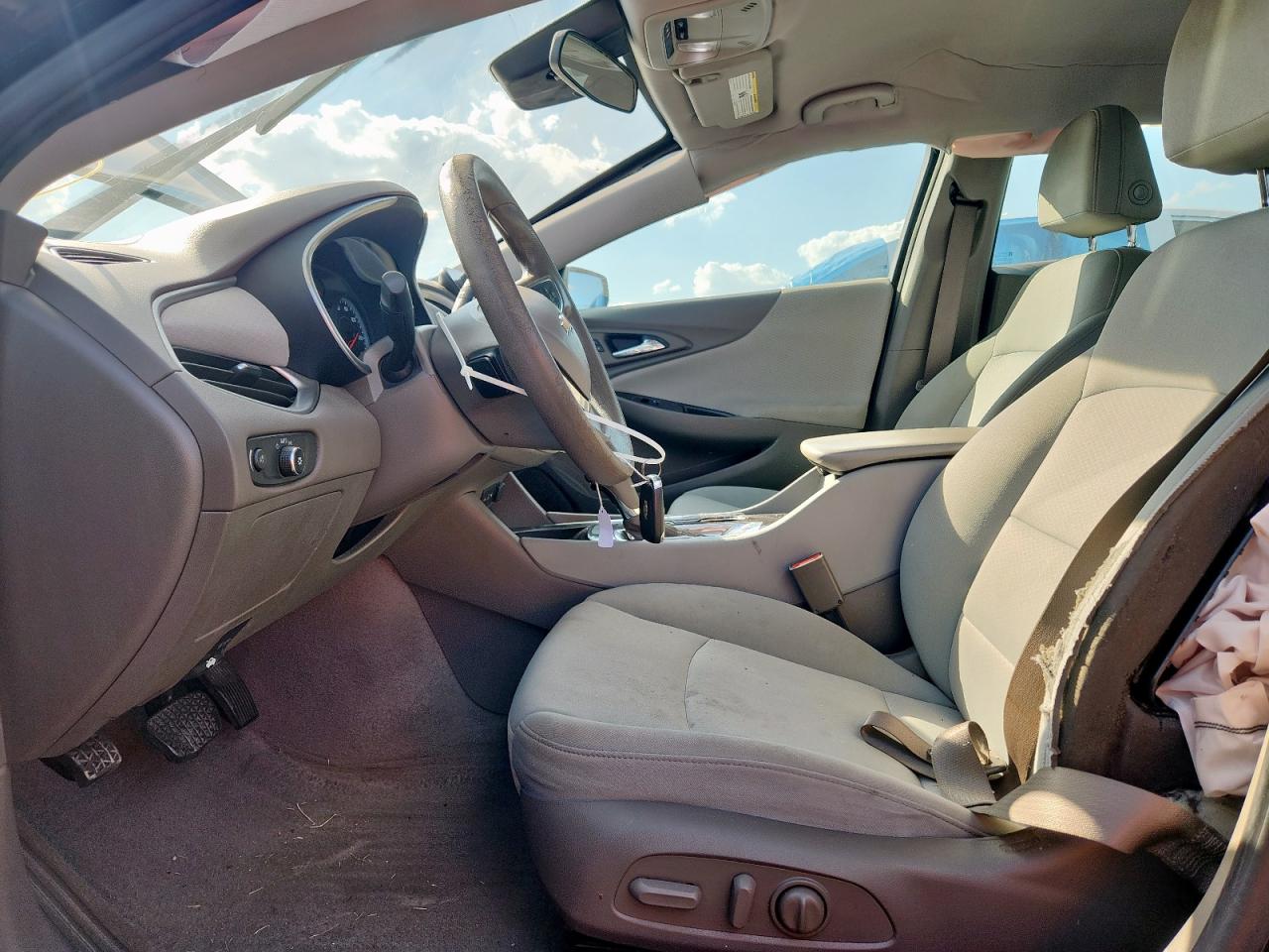 Chevrolet Malibu Ls Image 2