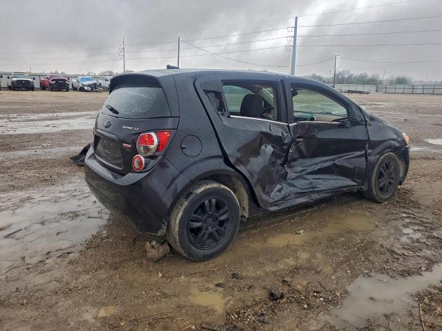 Chevrolet Sonic Lt Image 2