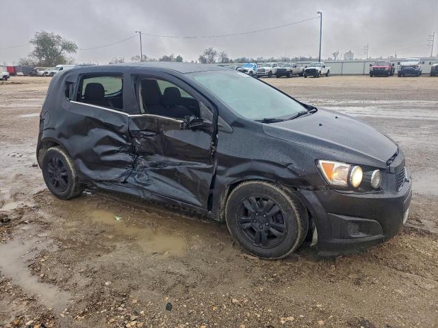 Chevrolet Sonic Lt Image 12