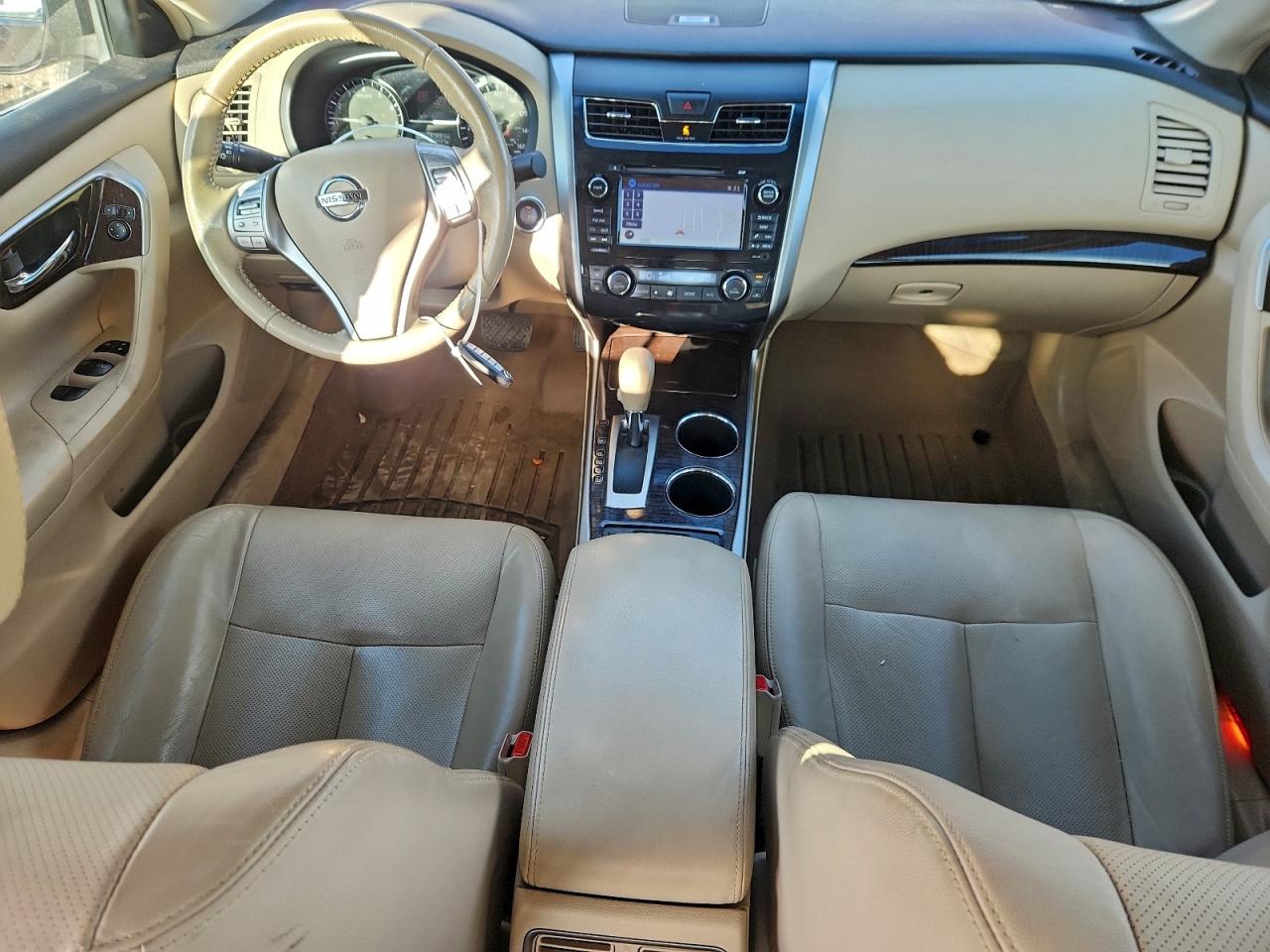 Nissan Altima 2.5 Image 7