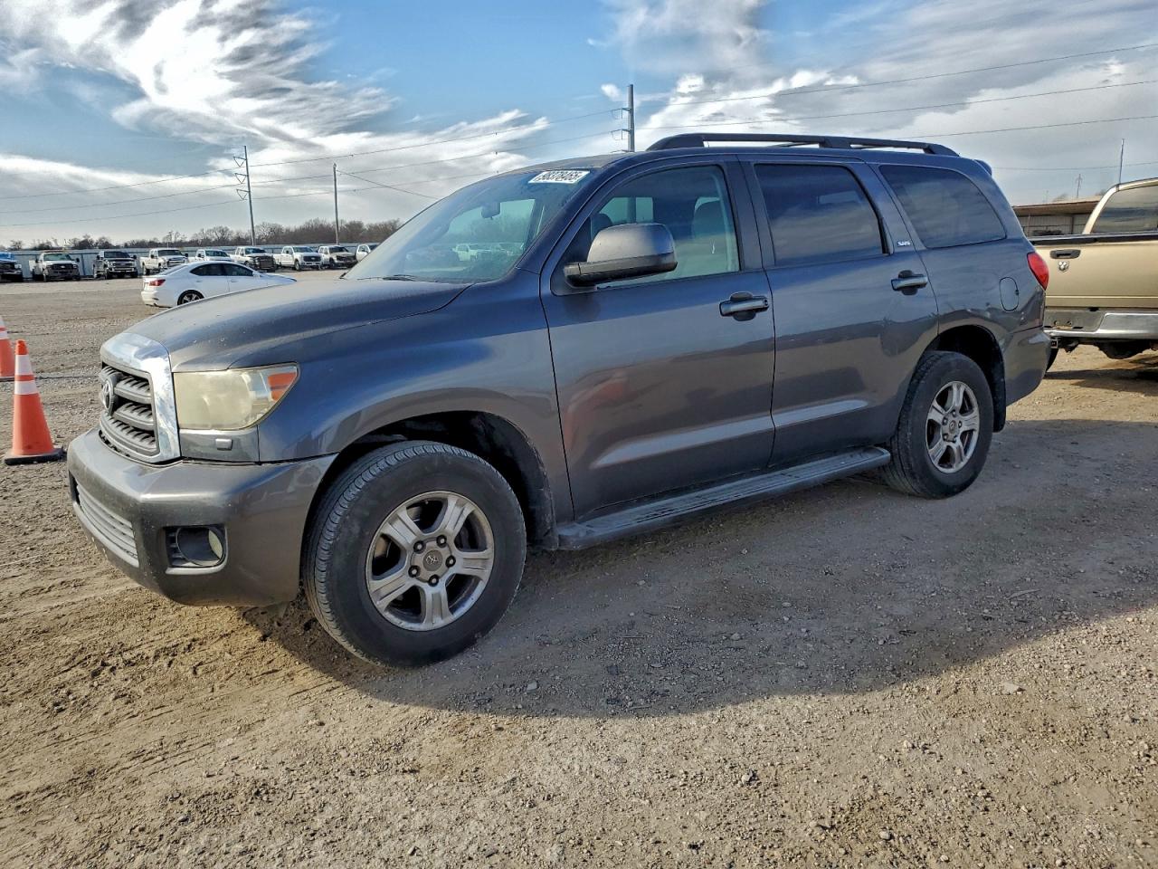 Toyota Sequoia Sr5 Image 1